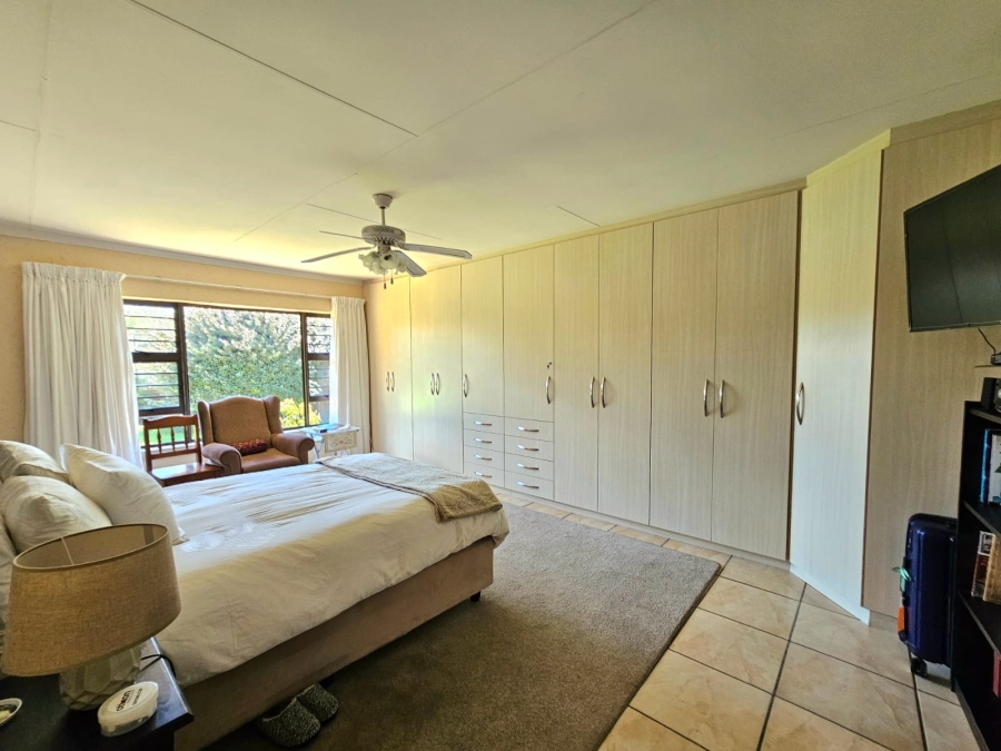 5 Bedroom Property for Sale in Miederpark North West